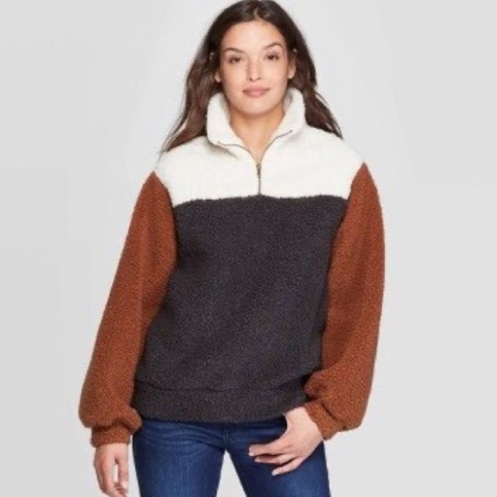Universal Threads quarter zip color block sherpa!